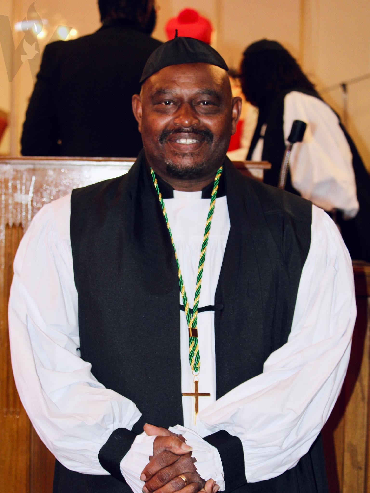 Associate Pastor Micheal Holmes